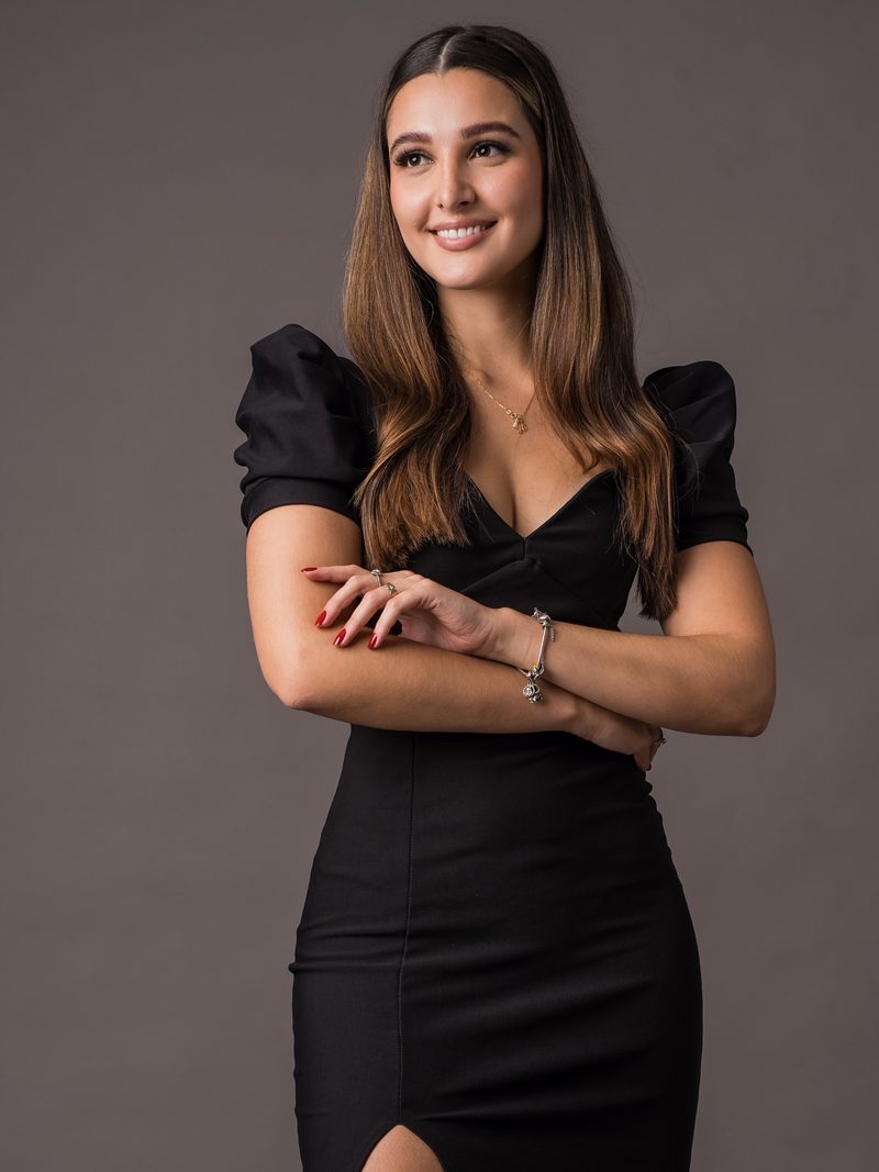 Alana Troian Humenhuk, advogada
